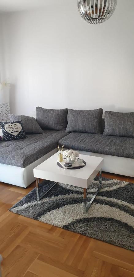 Apartman Aura Zagreb Extérieur photo